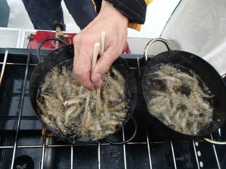 錦大沼ワカサギ釣り2017解禁!今年もスゴい!!